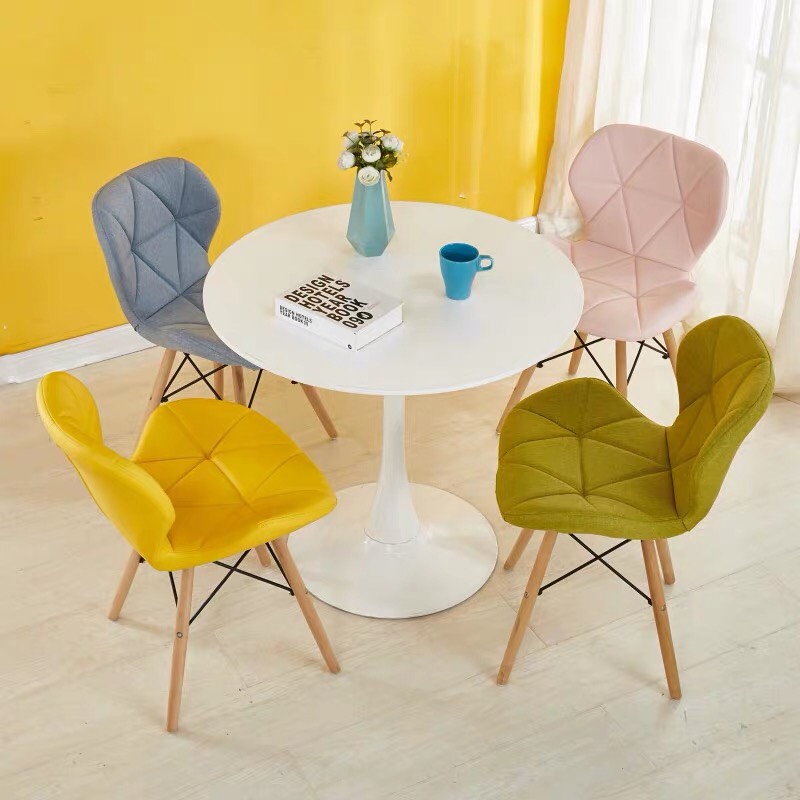 Ghế cafe Eames Radar chân gỗ