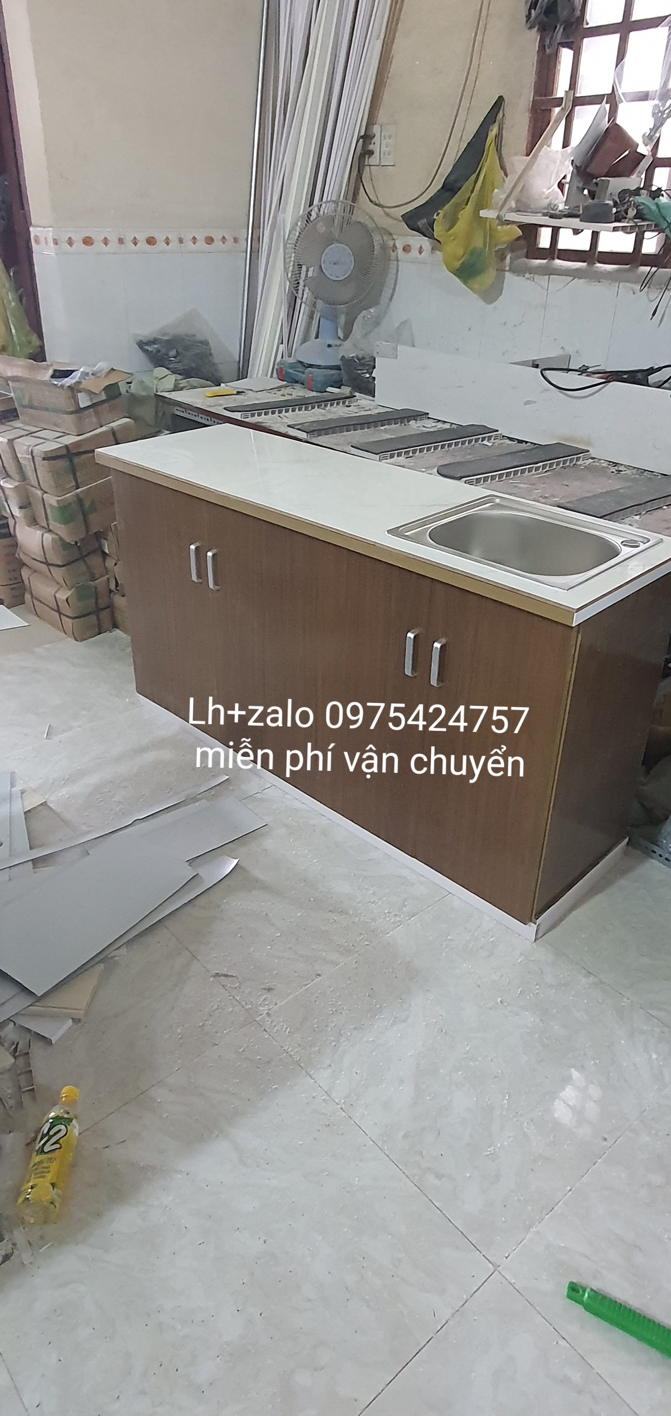 Tủ bếp sẵn bồn mặt gạch nhựa đài loan