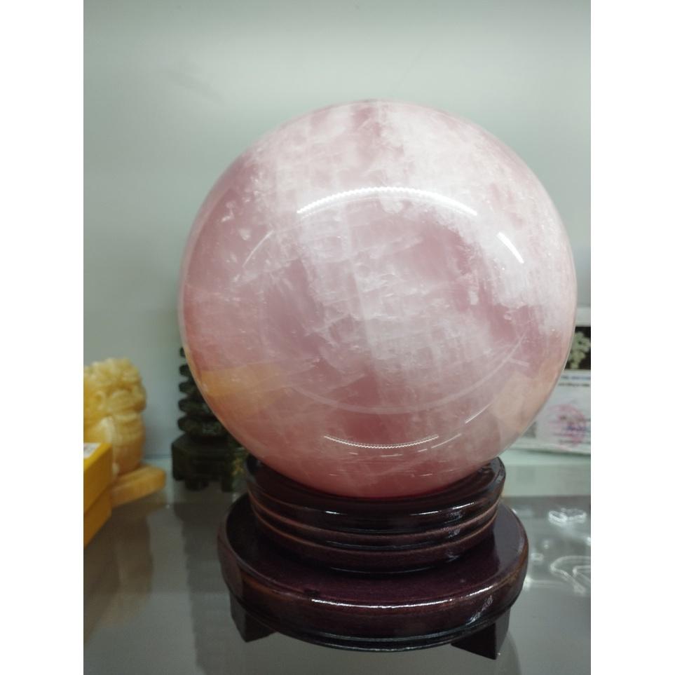 Quả Cầu, Bi Cầu Phong Thuỷ Đá Thach Anh Hồng Có Tặng Kèm Đế - Khối lượng 5.8 kg