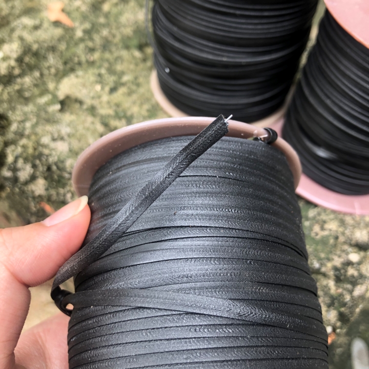 Dây kẽm bọc nhựa đen buộc lan, cây cảnh cuộn 200g