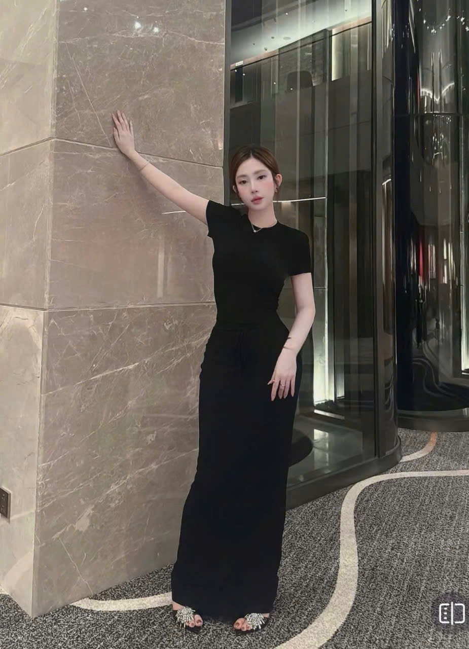 Set zip áo thun ôm mix chân váy dài nữ