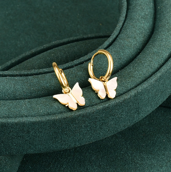 Bông Tai Khoen Tròn Tòn Ten Bướm Trắng Trai Titan Ko Đen TT 4232