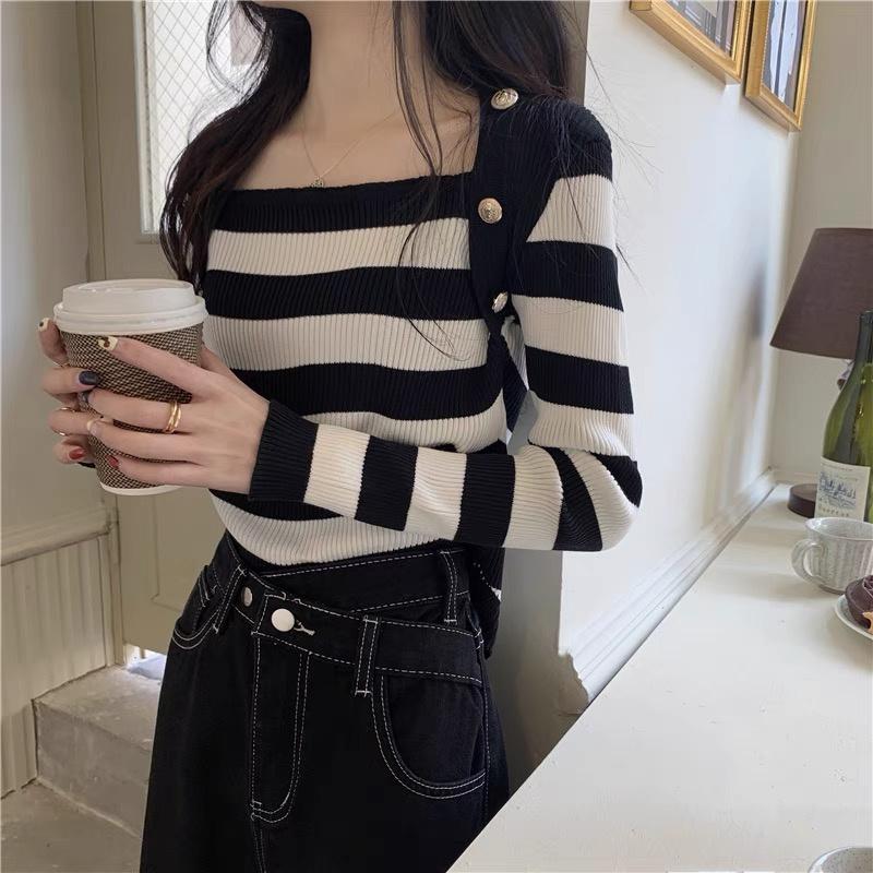 MS456 Áo len nữ cổ tam giác đính khuy sang trọng