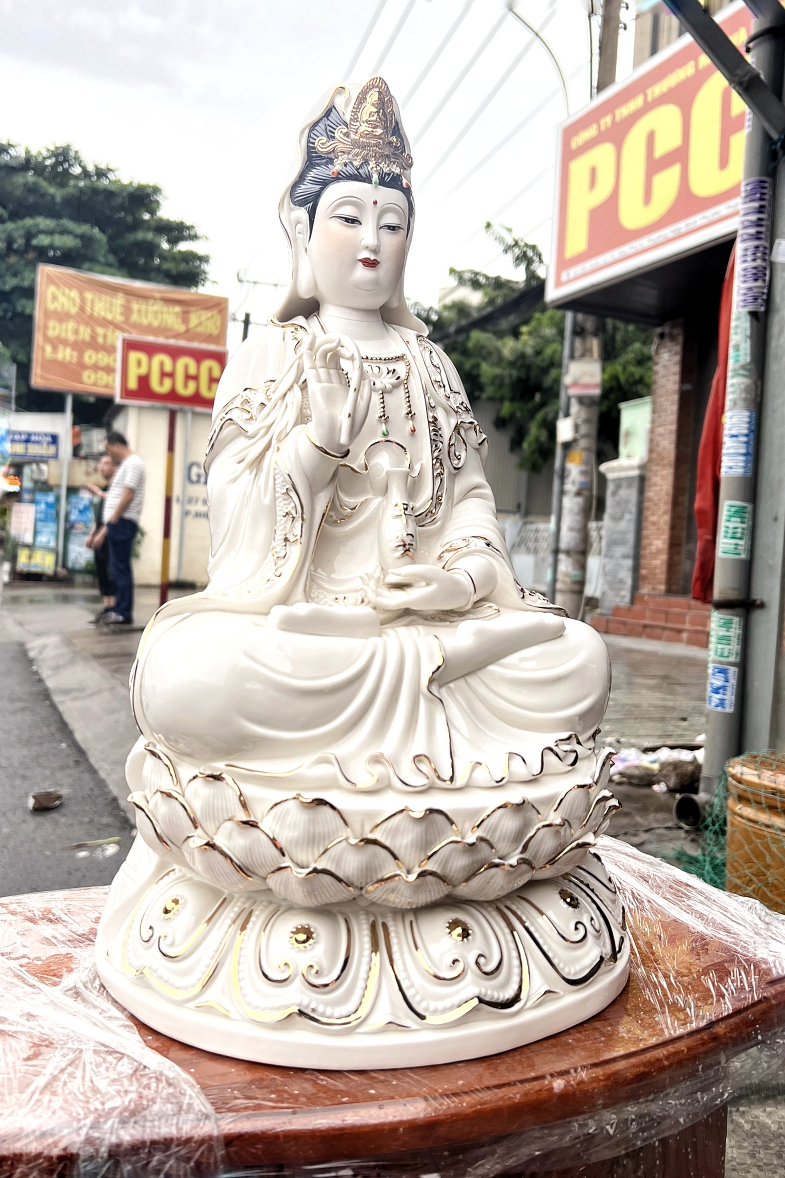 Tượng Quan Âm sứ trắng cao cấp đức hóa cao 46cm