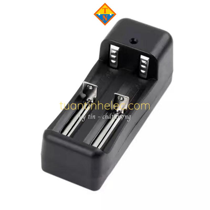 Bộ sạc pin cho nhiều loại pin 18650 / 4500 /16340 lithium 3.7V thông minh 2 ngăn