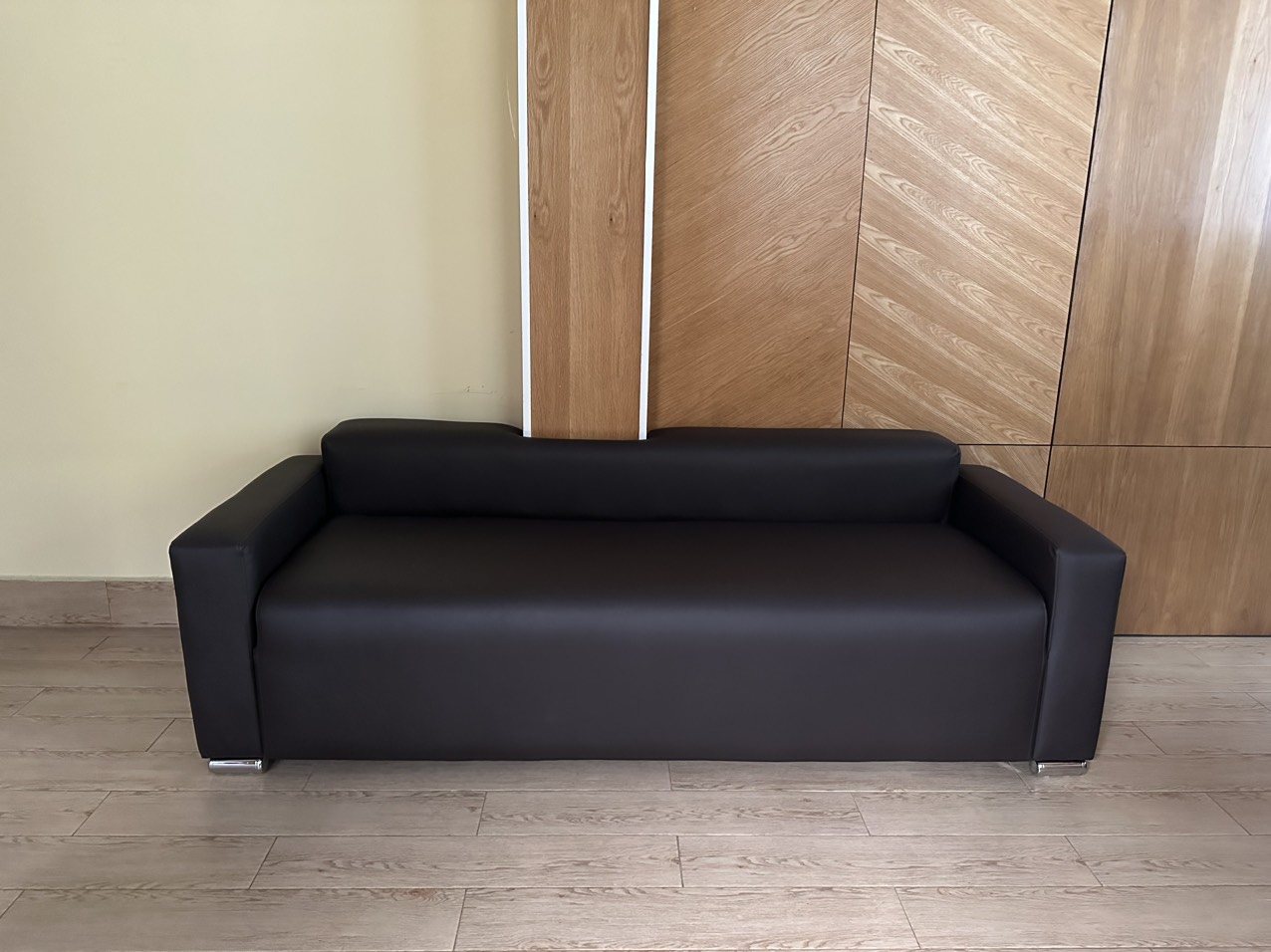 Sofa tiếp khách Văn Phòng Giám Đốc Juno Sofa Băng 2m và 2 ghế đơn