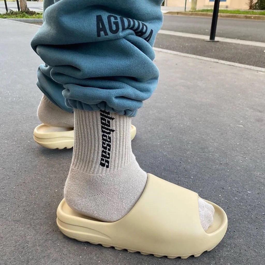 Dép quai ngang unisex độn đế YZ-Slide 5cm đúc nguyên khối đi siêu êm NG-50 (FORM TO ĐẶT LÙI 1 SIZE