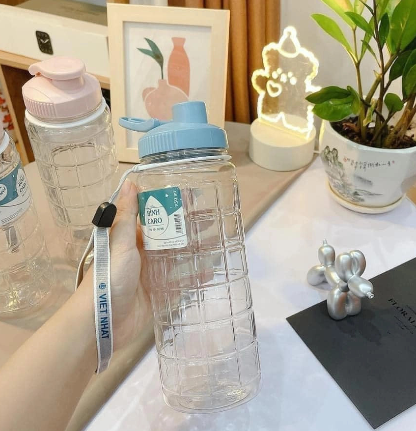 BÌNH ĐỰNG NƯỚC VỚI THIẾT KẾ CARO DUNG TÍCH 550ML-JL