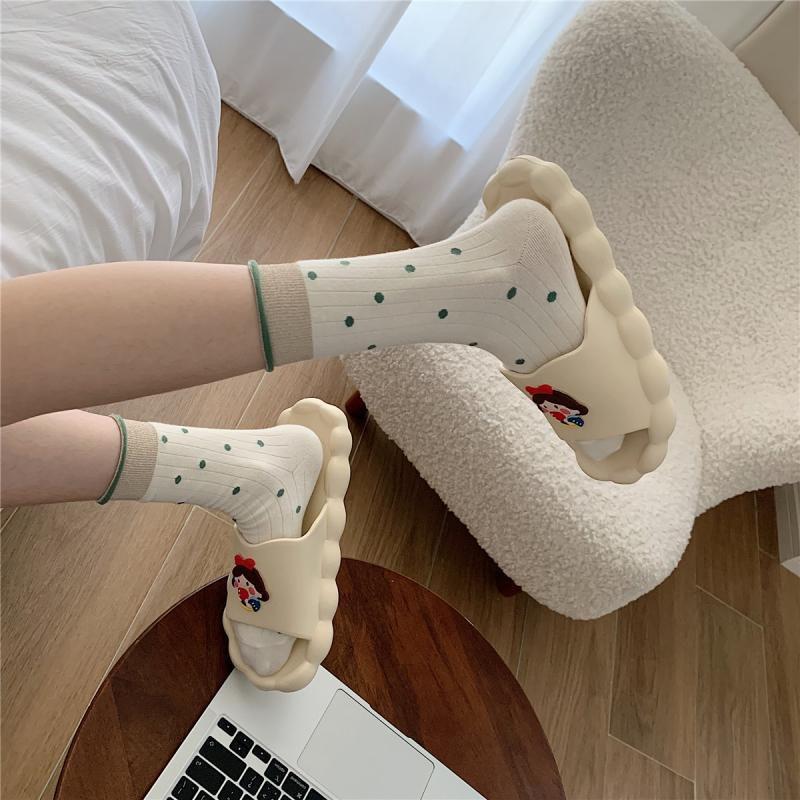 Dép Quai Ngang Đế Vằn Sâu Hình Gấu, Bò Sữa Cực Xinh