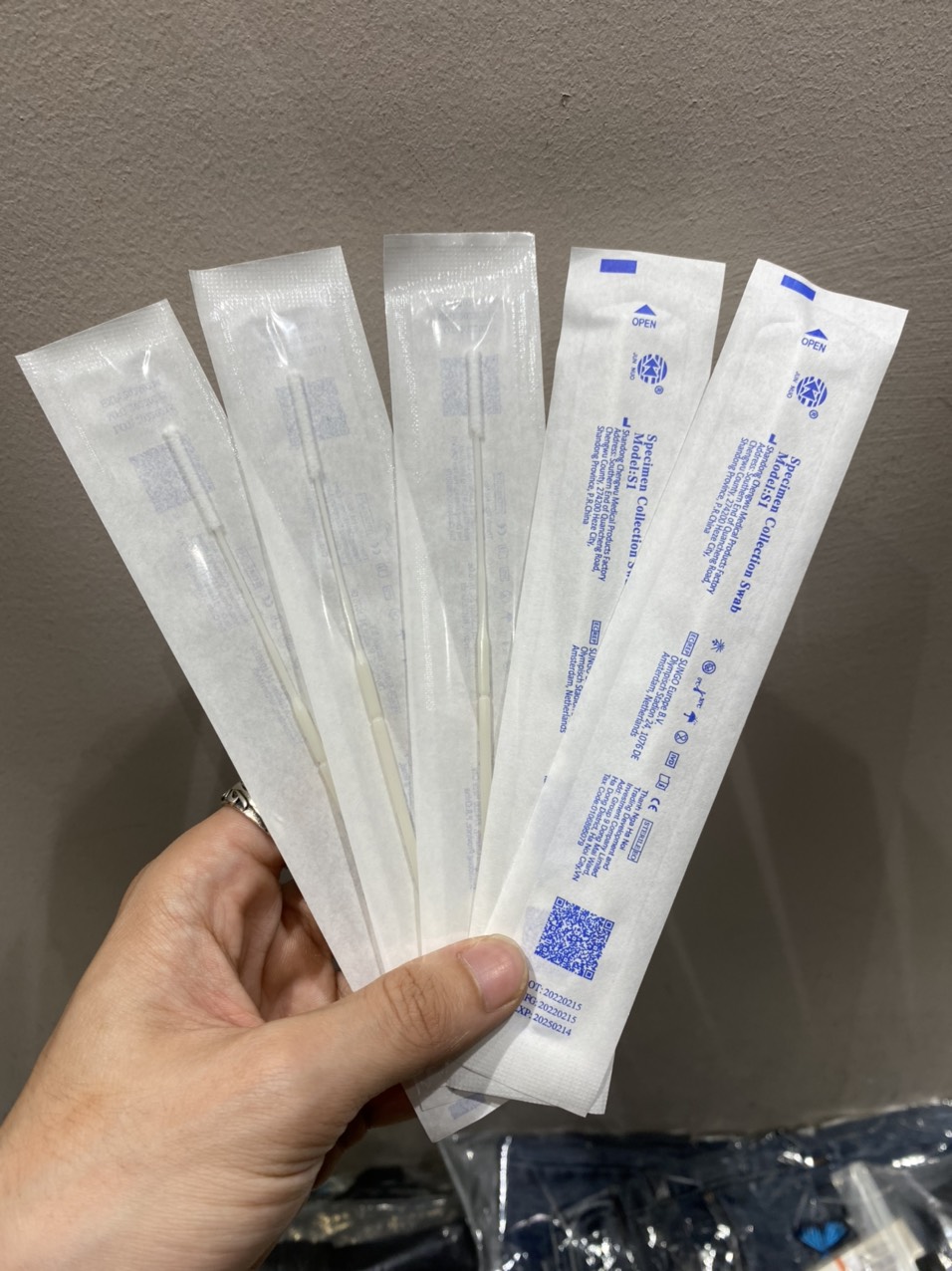 TEST GỘP COVID -50 que tỵ hầu test Covid-19 Specimen Collection Swab  thương hiệu Chengwu chuyên sử dụng để test gộp (50 que test cho 50 người)