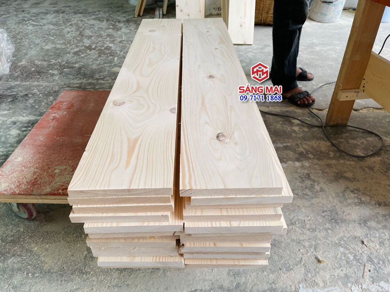 Gỗ thông tấm mặt rộng 20cm x dày 2cm x dài 1m + láng nhẵn mịn 4 mặt