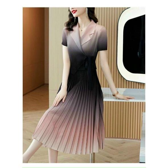 ĐẦM NHÚN CỔ VEST MÀU LOANG