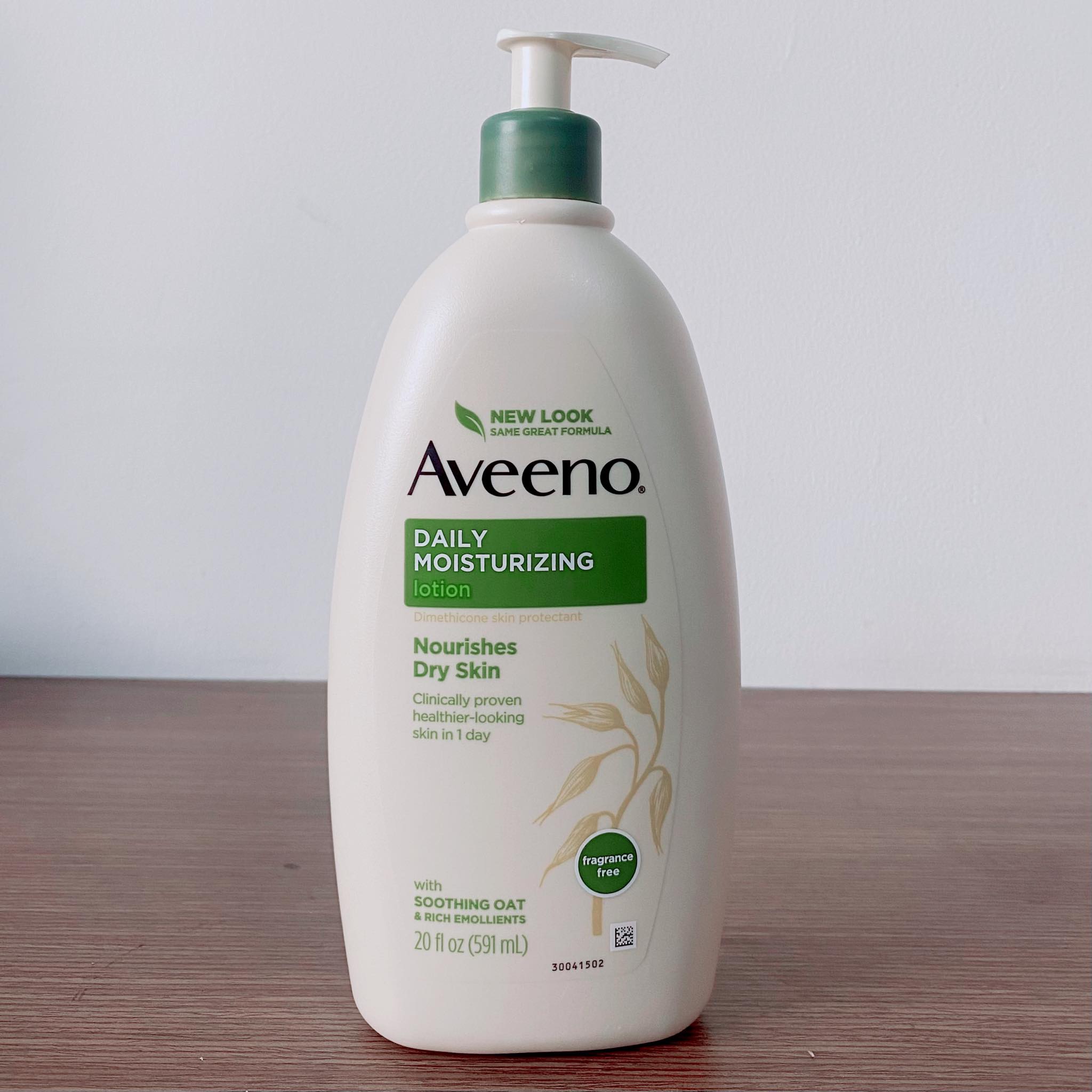 Sữa dưỡng thể Aveeno Daily Moisturizing Lotion Nourishes Dry Skin Fragrance Free 591m