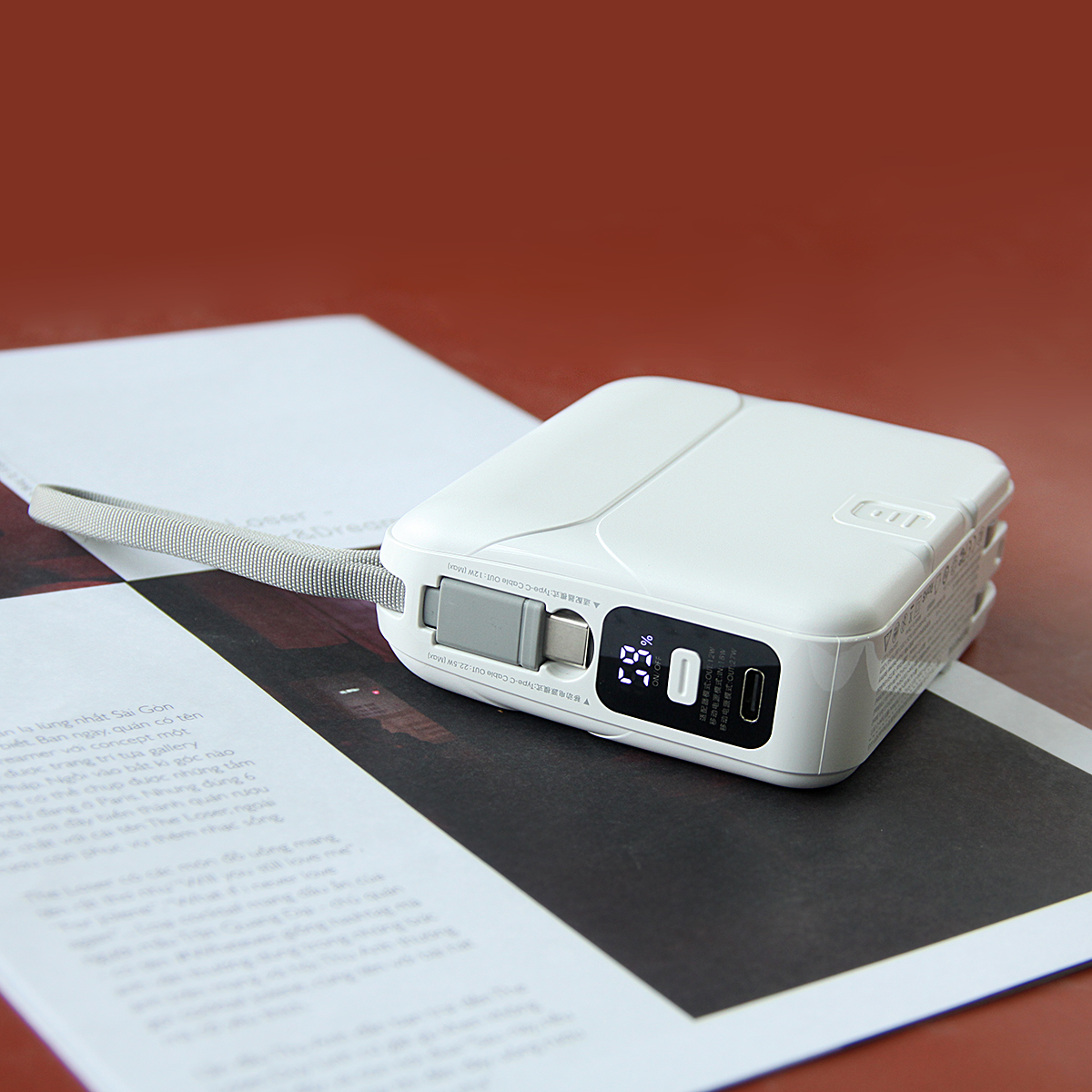 Sạc dự phòng 20000mAh kiêm củ sạc Remax RPP 553 thiết kế kèm dây sạc nhanh 27w cho 14 Serie - Hàng Chính Hãng Remax