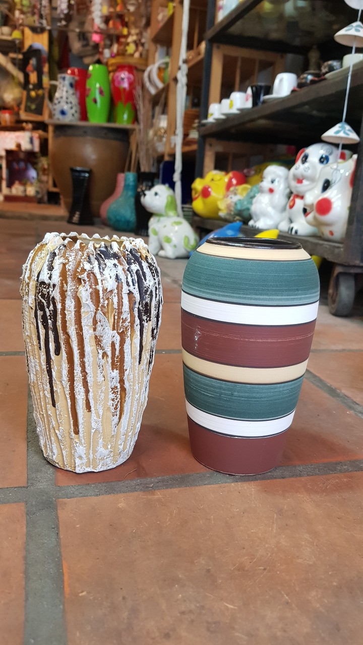 Bình hoa, bình cắm hoa với hoa văn sinh động, dễ thương, bình cao 17cm, trang trí nhà cửa. Gốm Bát Tràng. Giao hoa văn ngẫu nhiên từ HCM