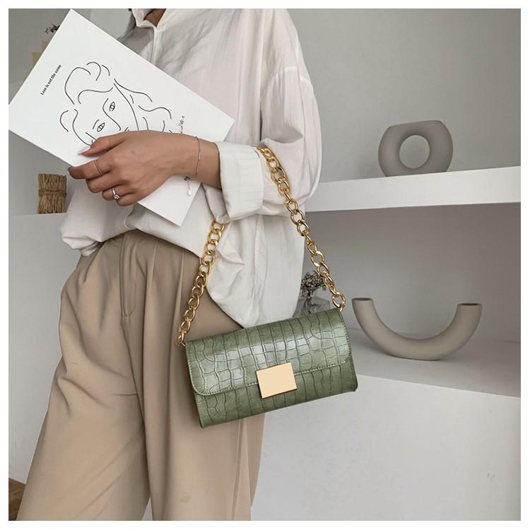 High-Grade Underarm Bag Women's Chain Shoulder Bag Simple All-Match French Stick Small Square Bag