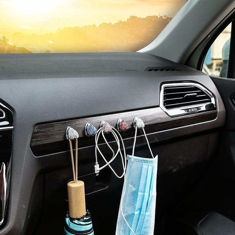 1 Móc Treo Đồ Mini Hình Trái Tim Đính Đá Sáng Tạo Đa Năng Trang Trí Nội Thất Xe Hơi