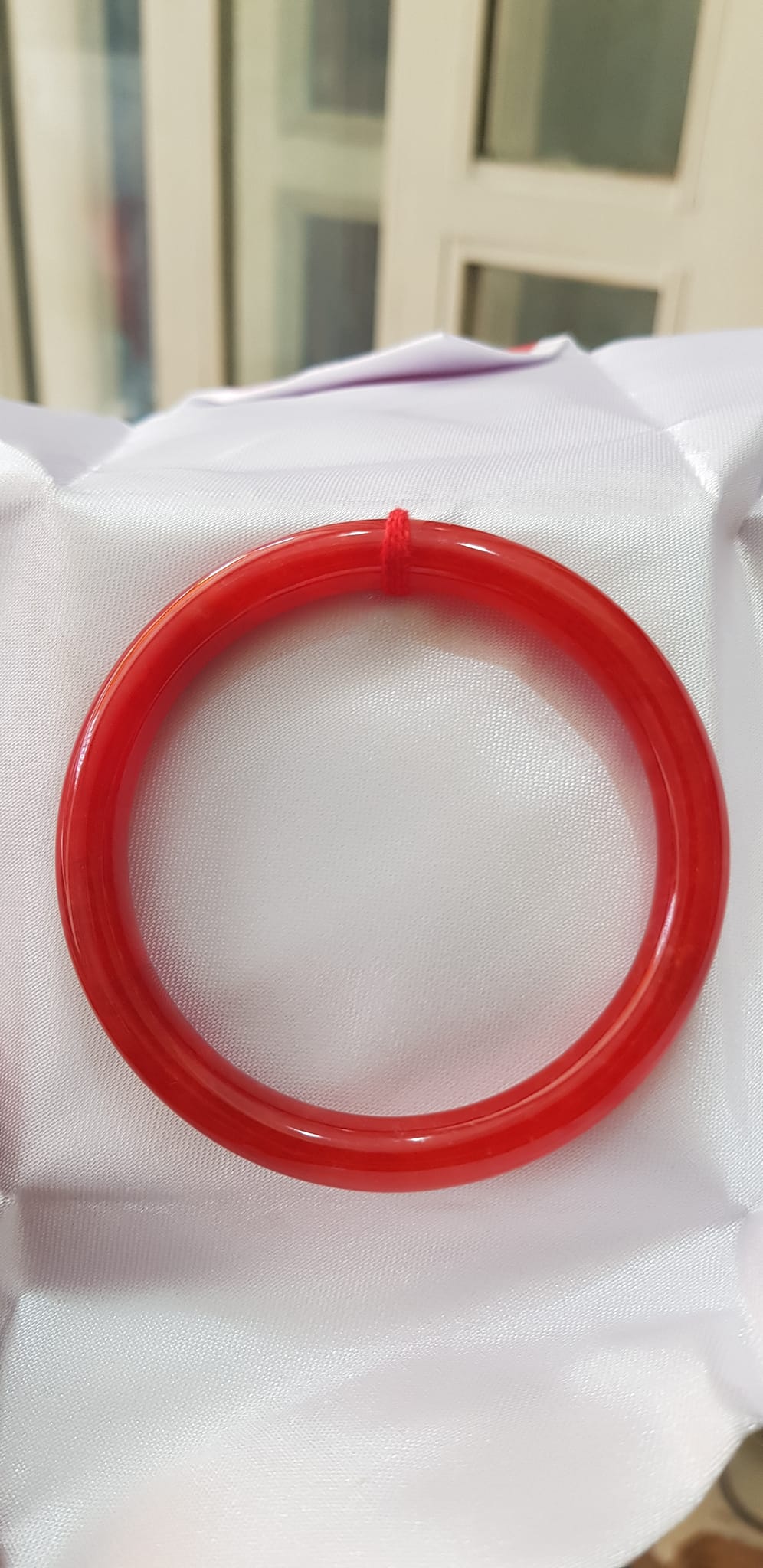 Vòng Tay Phong Thủy mới Đá Cẩm Thạch Đỏ Đẹp Sao 55mm x cọng 7mm màu đỏ đậm tươi bóng đẹp nữ mệnh hỏa mệnh thổ 54kg - 65kg đeo hợp đẹp ạ