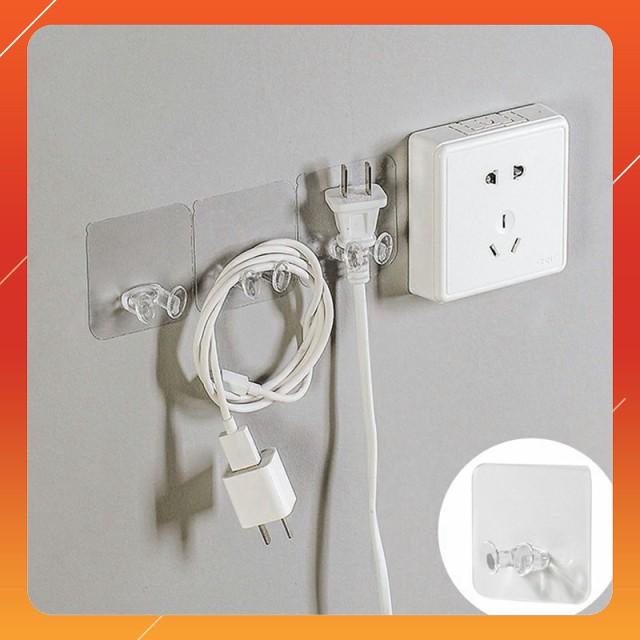 Móc Dán Trong Treo Phích Cắm Điện