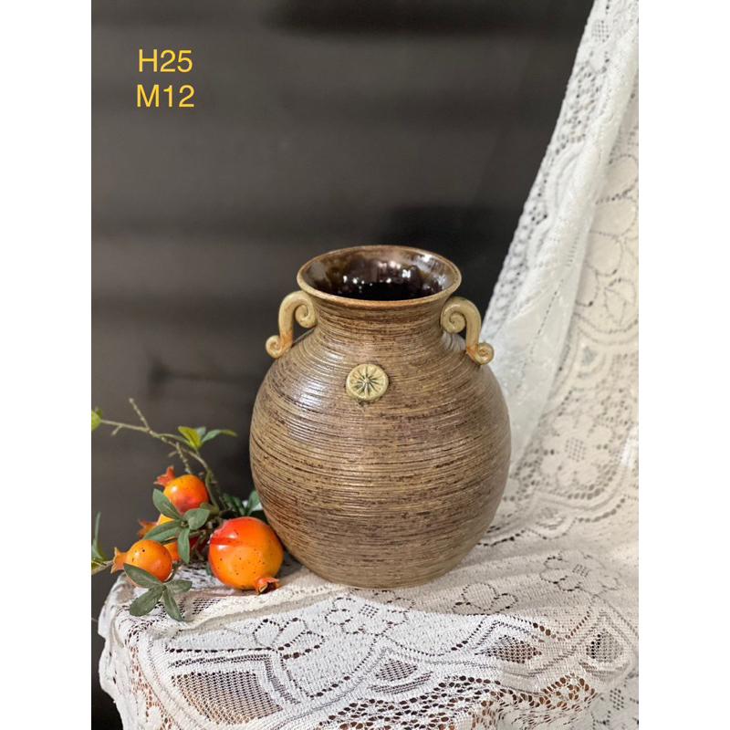 Bình cắm hoa dáng vò bầu đắp sen tai, men mộc. Gốm sứ Bát Tràng.