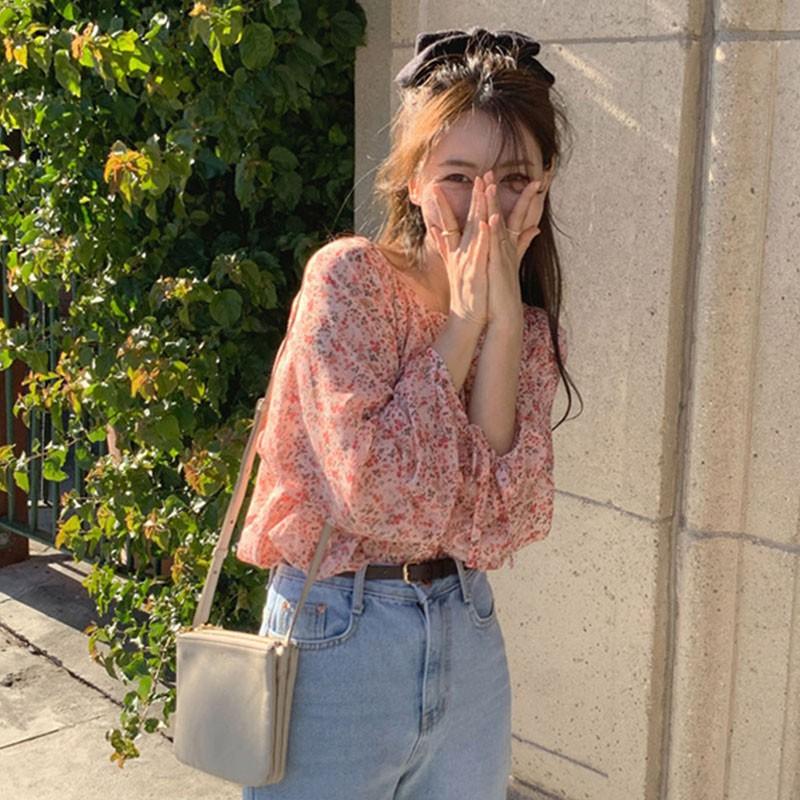 Áo kiểu vải voan mỏng in họa tiết hoa lá dễ thương dành cho bạn nữ