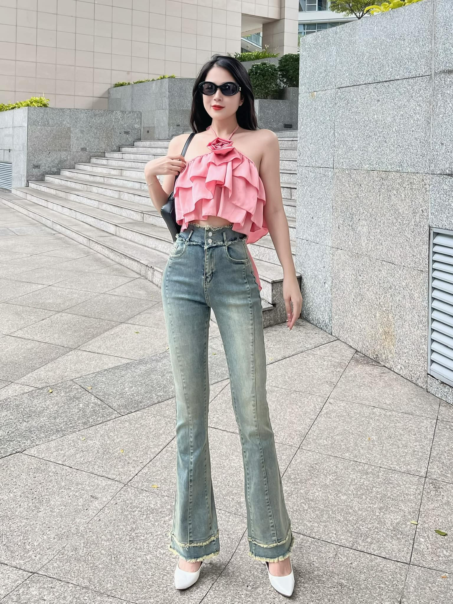 Quần Jean Nữ ống Loe Bass mẫu basic QJ258, Thanh lịch và Trẻ trung phù hợp phối đồ Công sở & Dạo phố, vải Denim dày