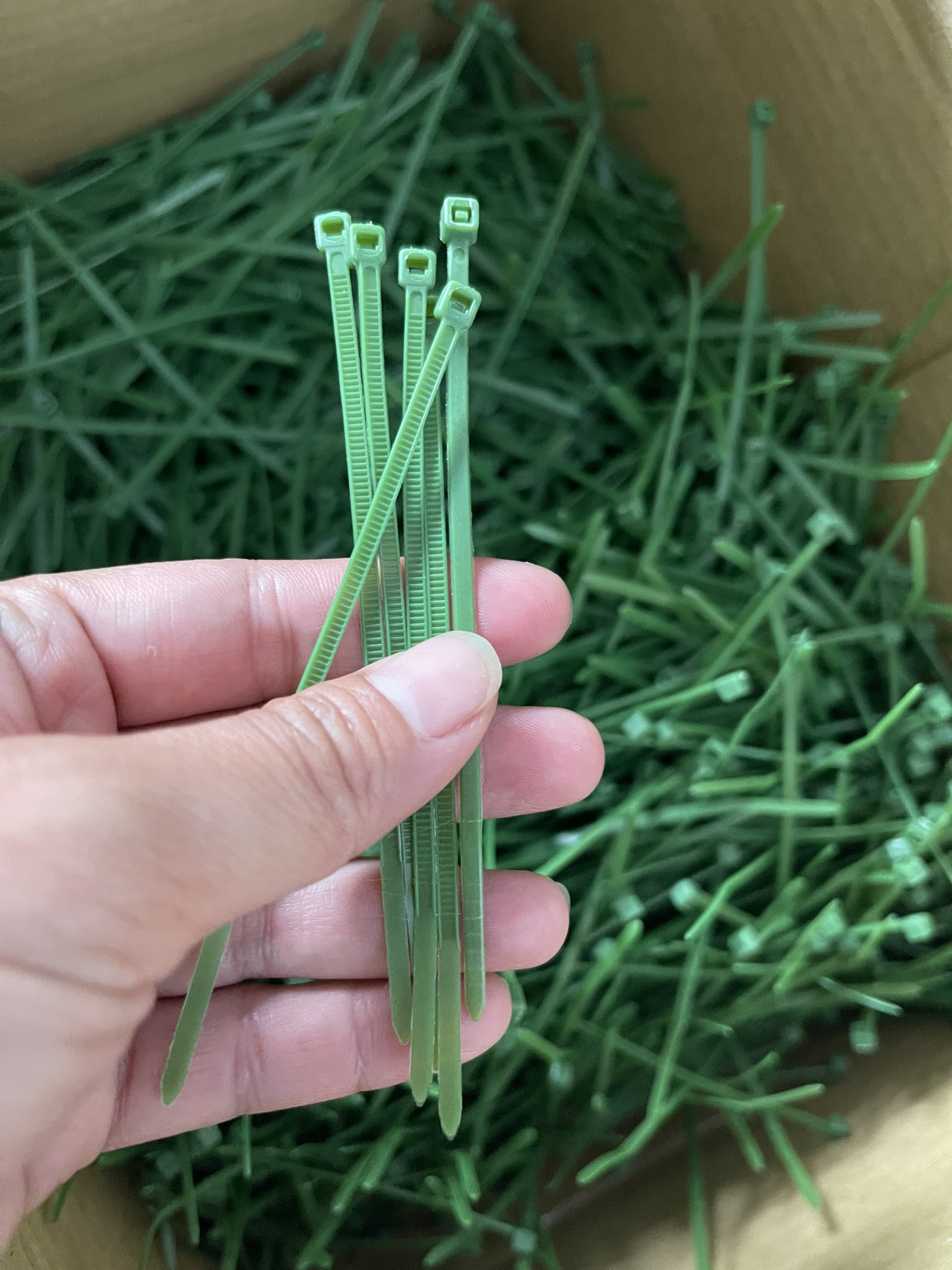 Dây rút nhựa ABS màu xanh lá gói 50 pcs