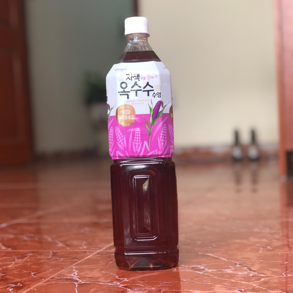 Nước Trà Râu Ngô Tím Hàn Quốc Woongjin Chai 1.5 Lít