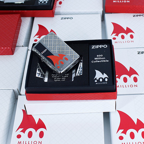 Bật lửa Zippo 600 Millionth Collectible  49272