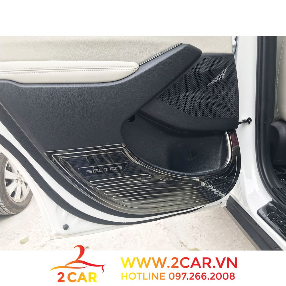 Ốp Tapli Cánh Cửa Xe Kia SELTOS 2020- 2021- 2022, chất liệu TiTan Cao Cấp chống xước tapli
