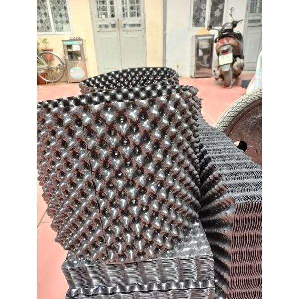 Bầu ươm V6 40 cm dày 0.7mm  tặng kèm ốc vit