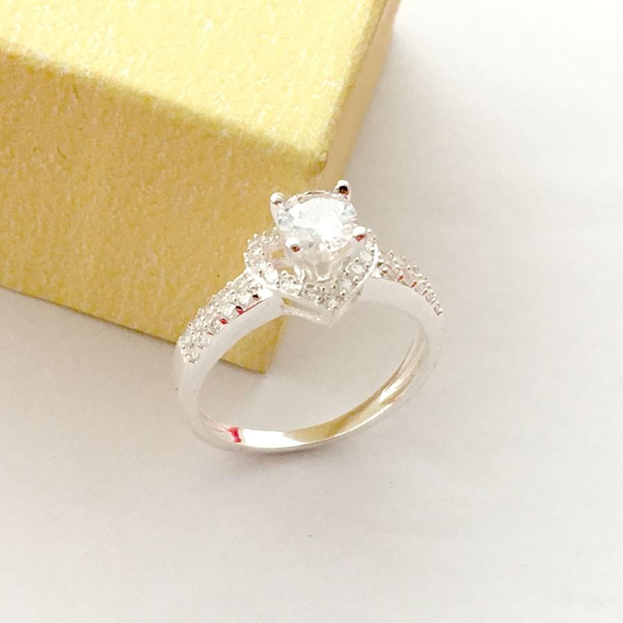 Nhẫn bạc nữ Bạc Quang Thản mặt hình trái tim gắn đá trắng phong cách thời trang, sang trọng