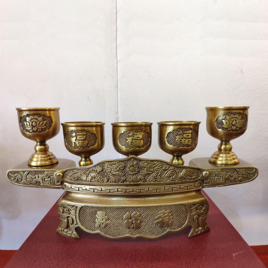 Ngai chén thờ bằng đồng