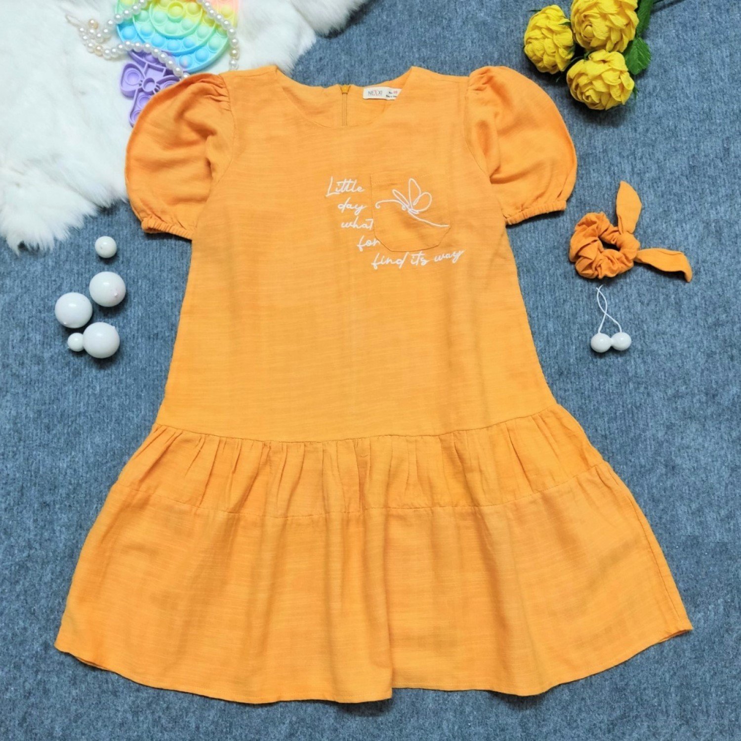 G00000113 Đầm Babydoll vàng kèm dây cột tóc cho bé gái