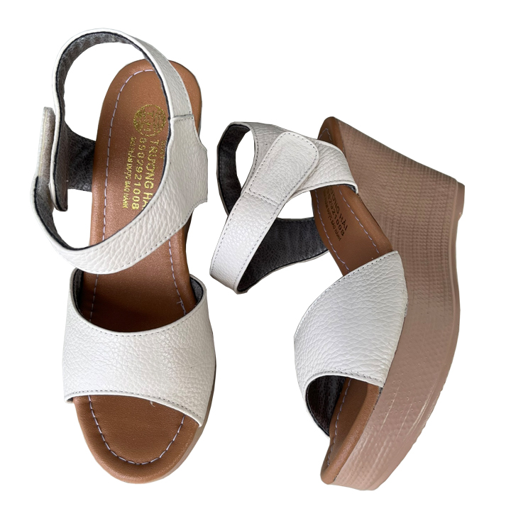 Giày sandal nữ đế xuông cao 9cm da bò thật màu trắng Trường hải SD146 FORM NHỎ HƠN 1 SIZE