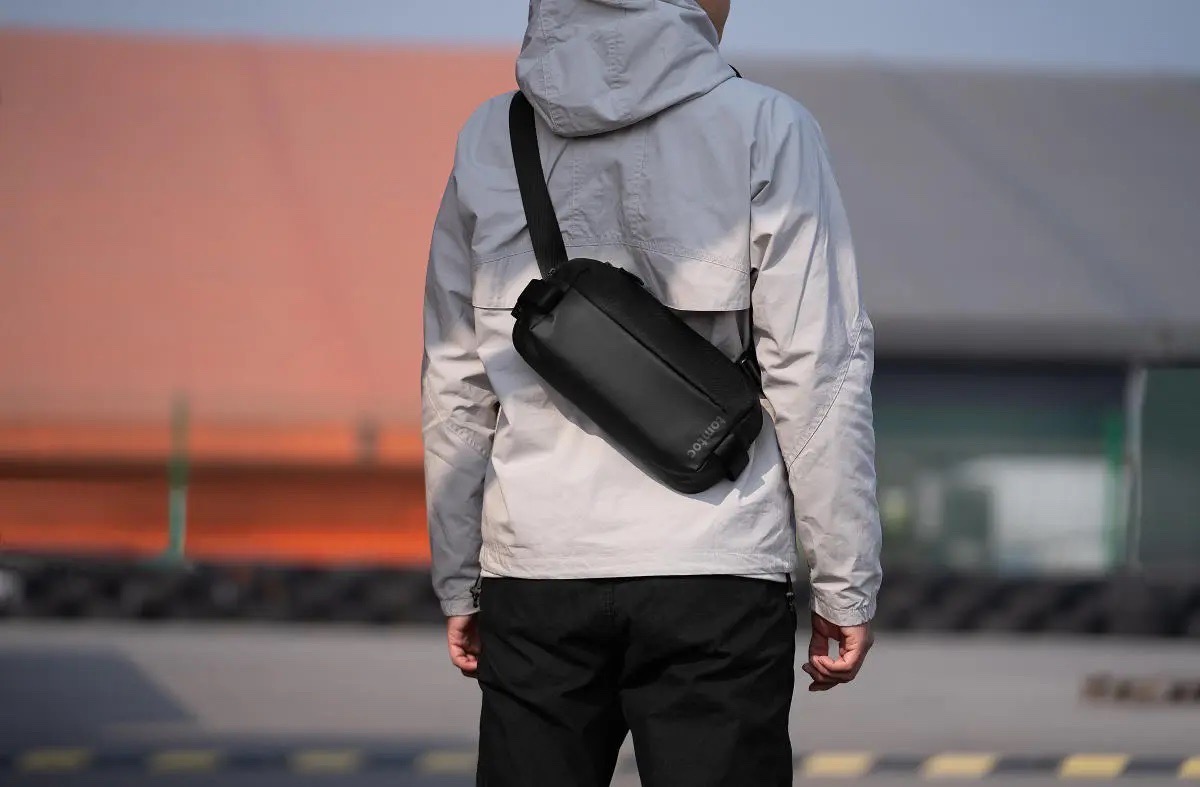 Túi Đeo Chéo TOMTOC Lightweight Codura Sling Bag T21S1 Multi-Colors - Hàng Chính Hãng