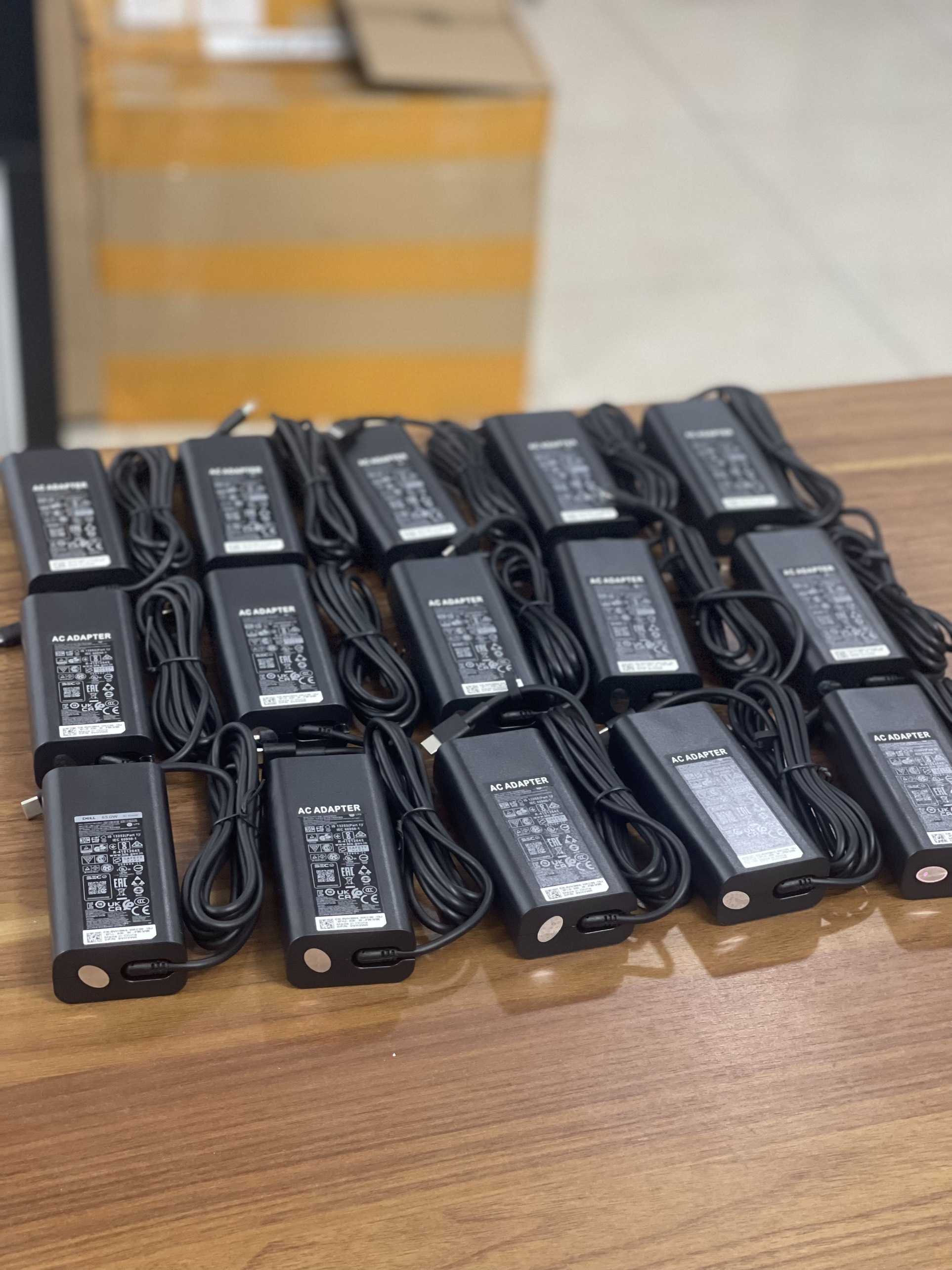 Sạc dành cho Laptop Dell Latitude 7490 Type-C hàng nhập khẩu.