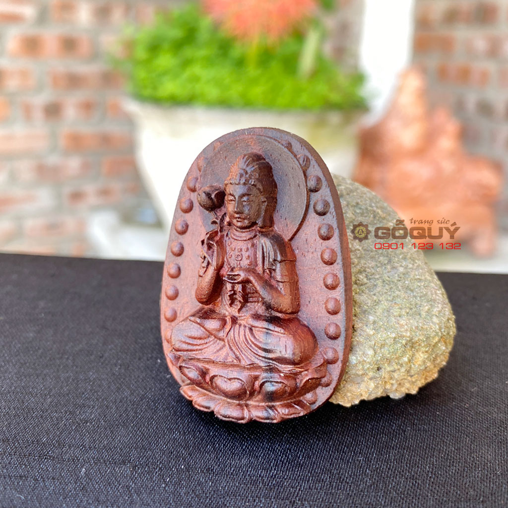 Mặt dây chuyền gỗ trắc Phật bản mệnh Đại Thế Chí Bồ Tát