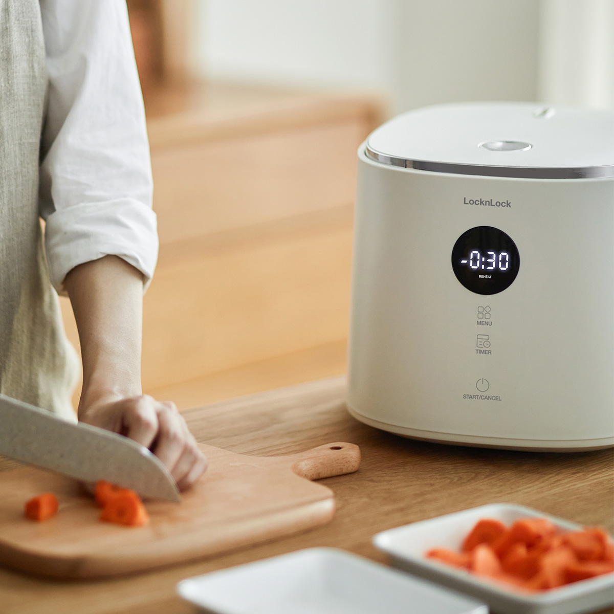 Nồi cơm điện Locknlock Nemo Rice Cooker EJR384IVY - Hàng Chính Hãng