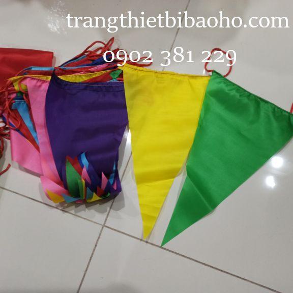 Cờ tam giác, cờ trang trí, cờ cảnh báo chất liệu vải nhiều màu dài 11m