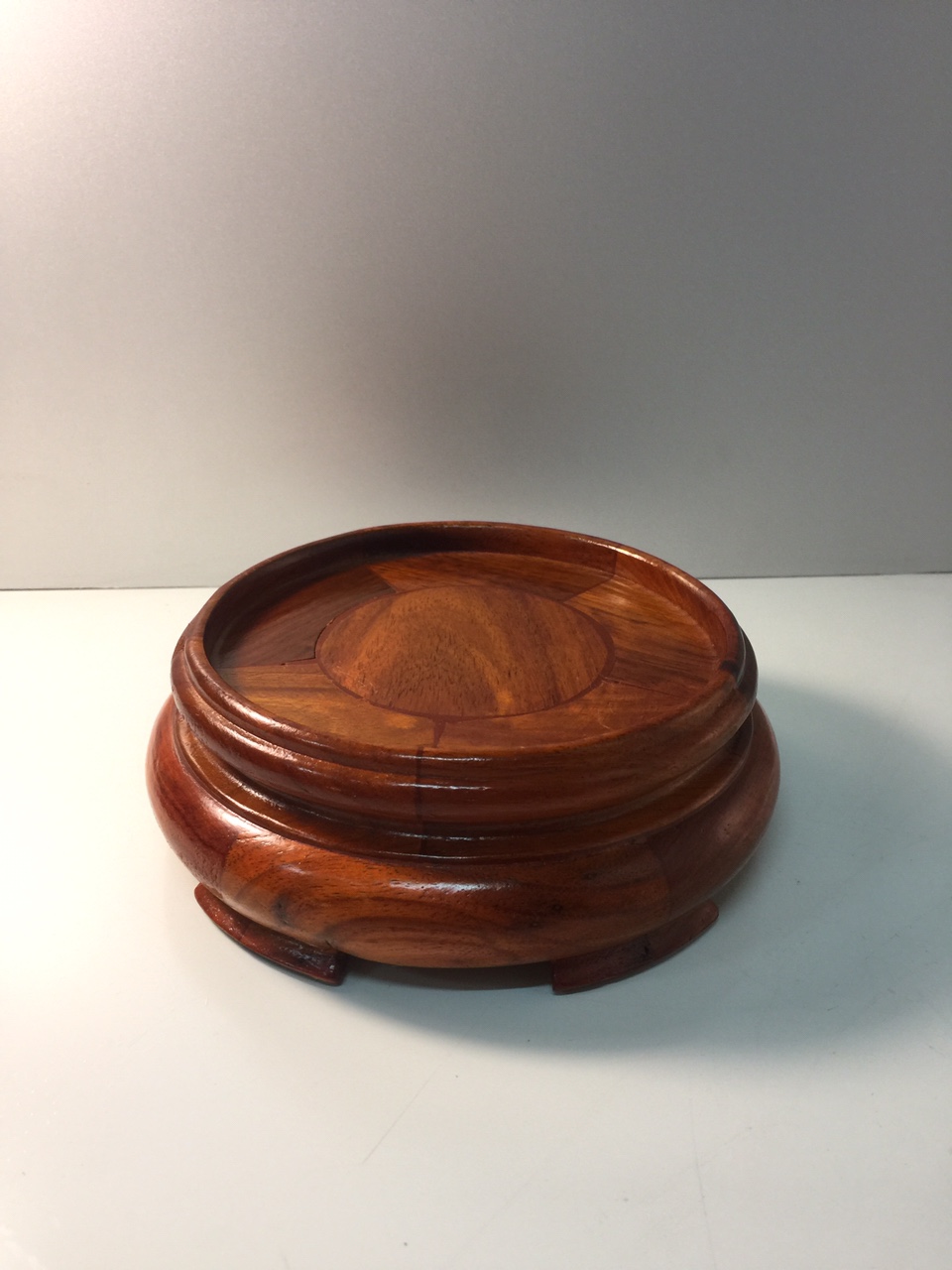 Đế Bát Hương chất liệu gỗ hương - 6x26 cm