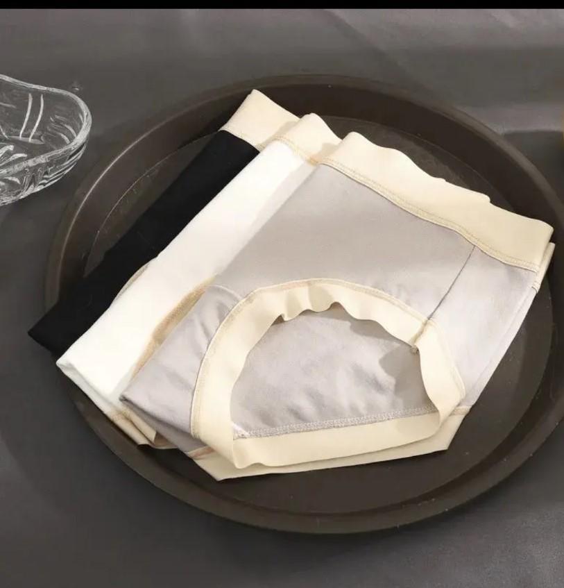 Quần lót nữ điềuhoà khángkhuẩn cho nữ, chất cotton, viền su lớn, thoáng khí, ôm mông, thấm hút mồ hôi cực tốt Women Đen - Trắng