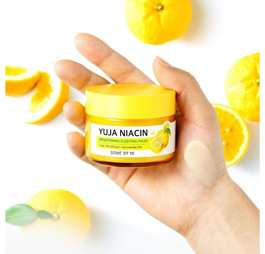 Mặt nạ ngủ cung cấp ẩm, dưỡng sáng và mờ thâm Some By Mi Yuja Niacin 30 Days Miracle Brightening Sleeping Mask 60g