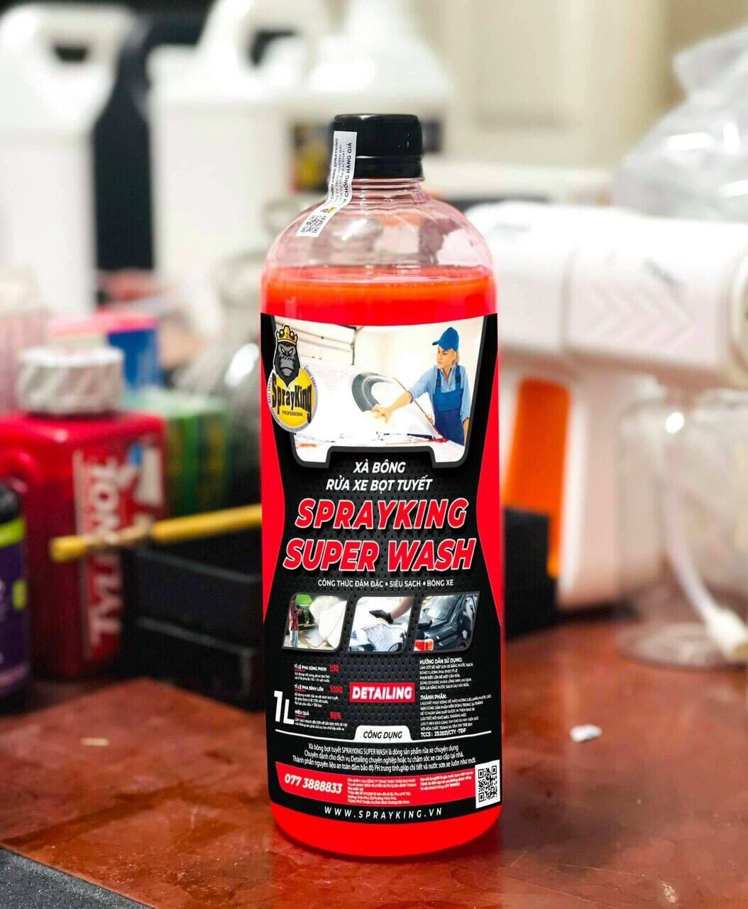 Nước rửa xe tạo bọt tuyết, xà phòng rửa xe siêu sáng bóng Sprayking Super Wash 1000ml, mùi hương thơm mát, dễ chịu