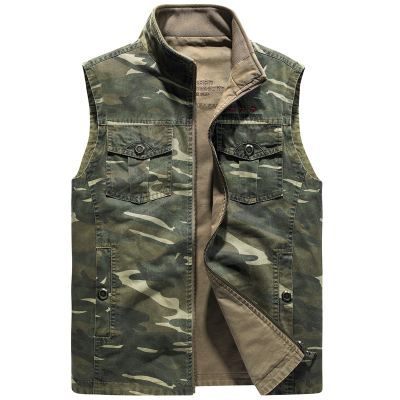 Men's spring and autumn new outdoor casual tooling multi-pocket camouflage double-sided vest
