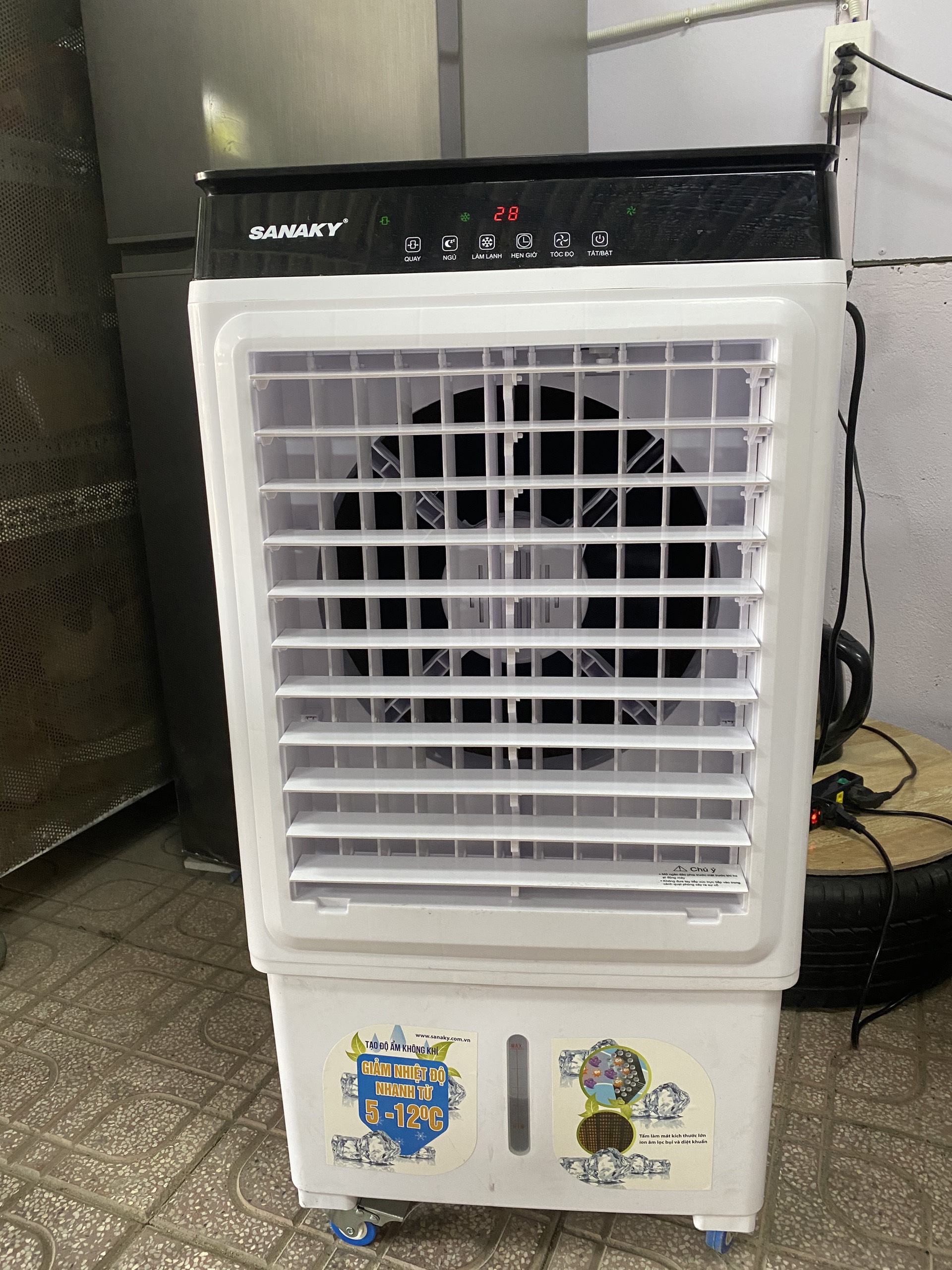 Máy làm mát bằng hơi nước SANAKY VH5500A Hàng chính hãng