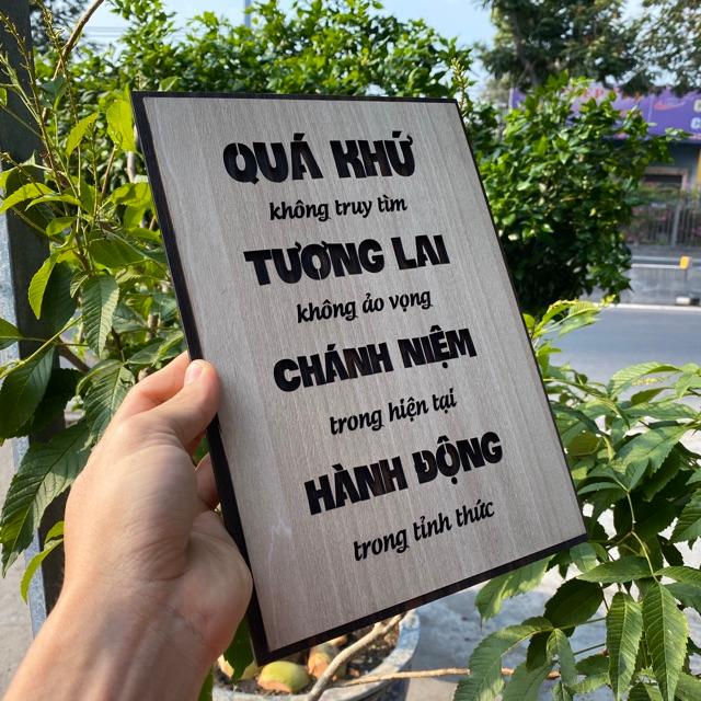 Tranh Gỗ trang trí TBIG029 danh ngôn sống ý nghĩa treo phòng khách