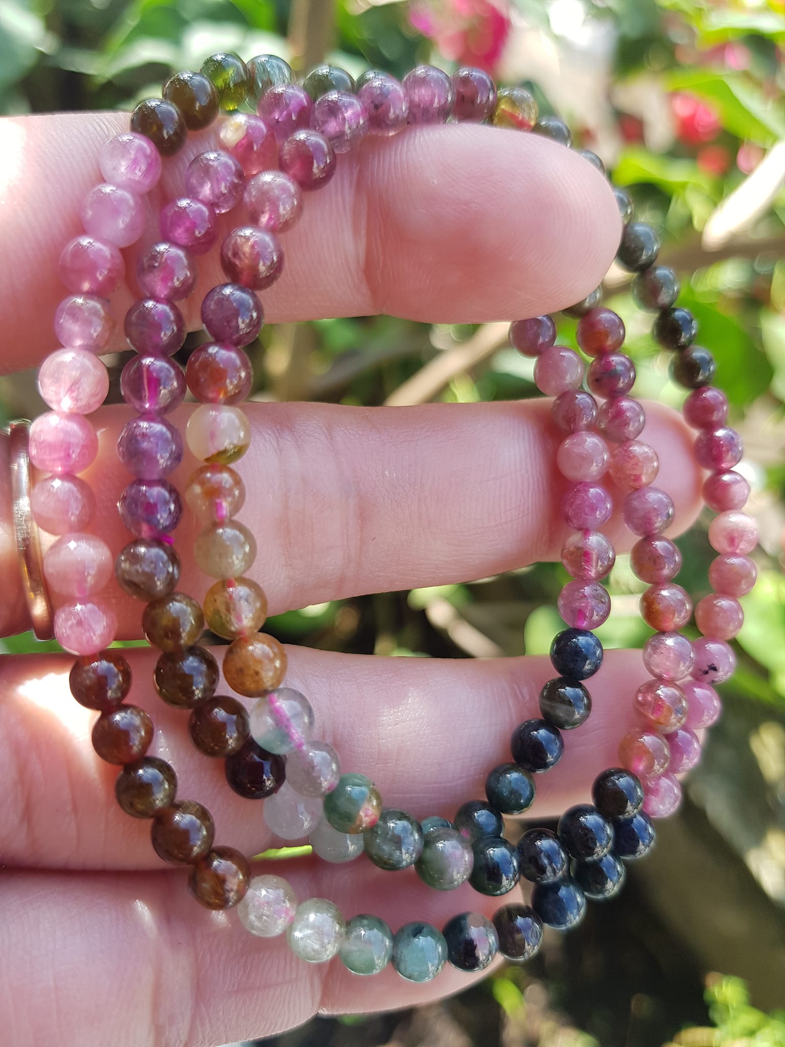 Vòng tourmaline đẹp 3 line size hạt 4mm chất liệu 100% đá thiên nhiên nữ đeo rất rất xinh tay ạ