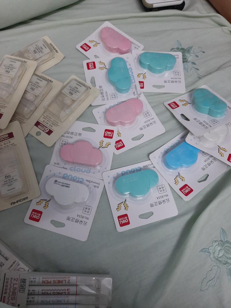 Bút Xóa Kéo Mini Hình Đám Mây Dễ Thương