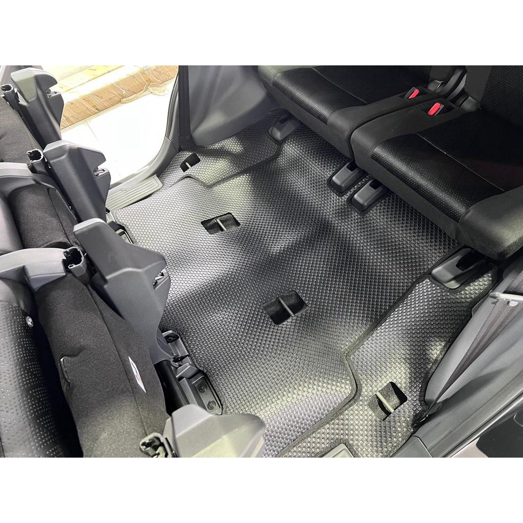 Thảm lót sàn ô tô KATA cho xe Toyota Veloz - Khít với sàn xe, Chống trơn, Không mùi, Không ẩm mốc